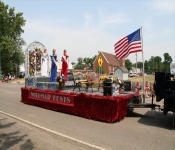 SaraParade 015